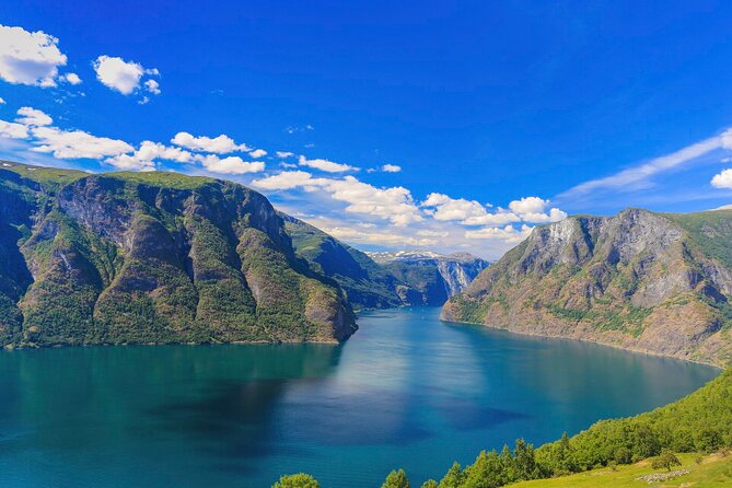 Flåm Tour: Borgund Stave Church, Lærdal & Stegastein - Key takeaways before you go