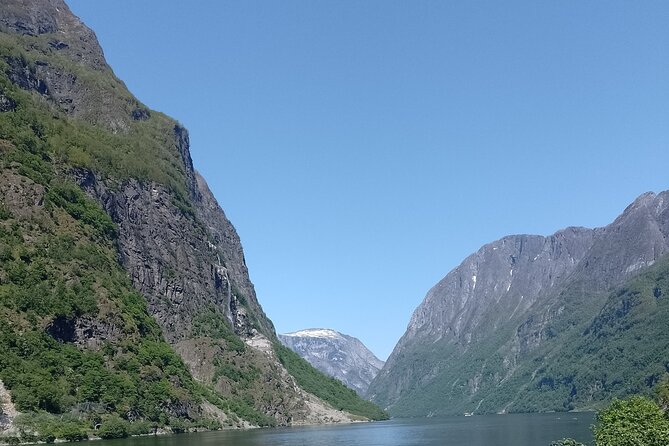 Flåm Tour: Borgund Stave Church, Lærdal & Stegastein - Timing in Flåm, and how to avoid getting left behind