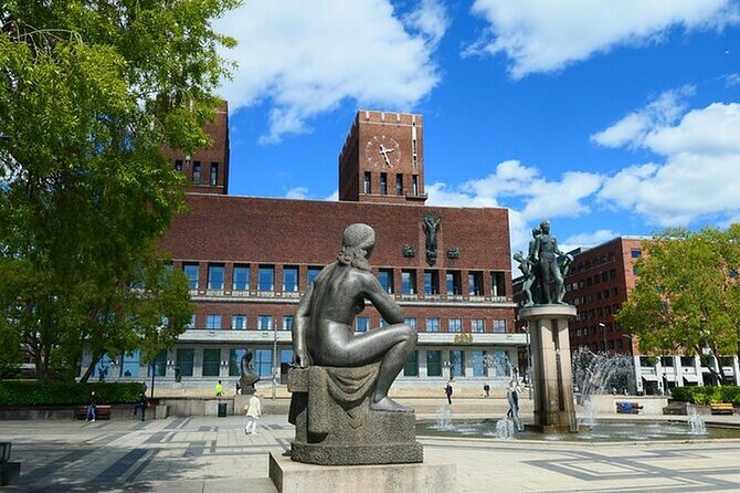 Free City Walking Tour in Oslo - Akershus Castle and Fortress: Alfred Nobel Meets a View