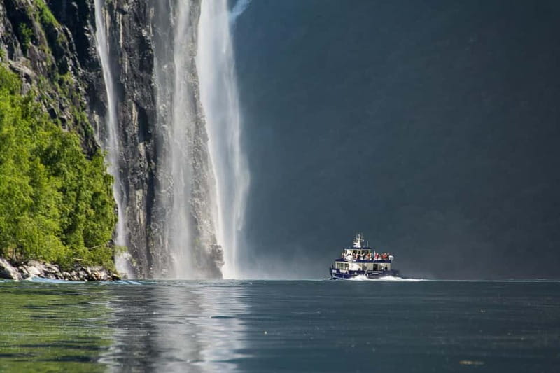 From Ålesund: Round Trip Fjord Cruise to Geirangerfjord - Why Geirangerfjord makes an easy day trip from Ålesund