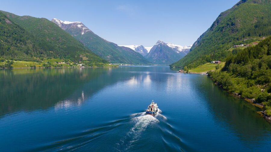 From Balestrand: Guided Fjord & Glacier Tour to Fjærland - The day’s timing: 12:10 out, 16:45 back (with a Bergen connection)