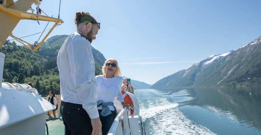 From Balestrand: Guided Fjord & Glacier Tour to Fjærland - Price and value: what you get for $142
