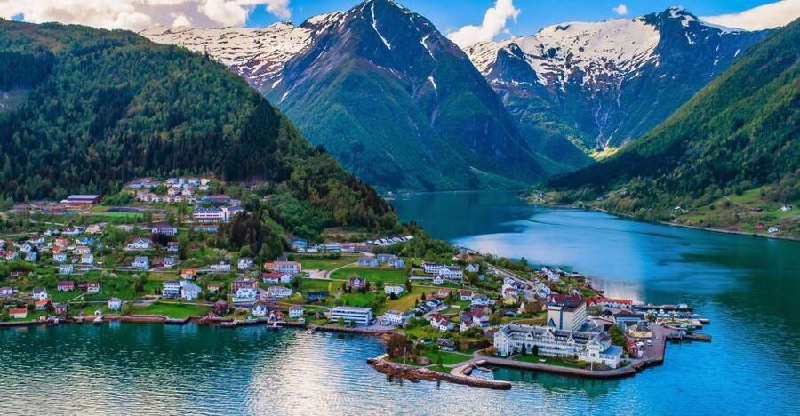 From Bergen: Flam Full-Day Cruise to Sognefjord - The route along Sognefjord: 11 stops, photo ops, and fjord views that earn their keep