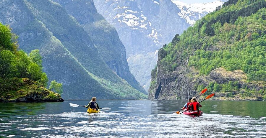 From Flåm: Nærøyfjord 3 Day Kayaking and Camping Tour - Guides are the difference between a hard trip and a great one