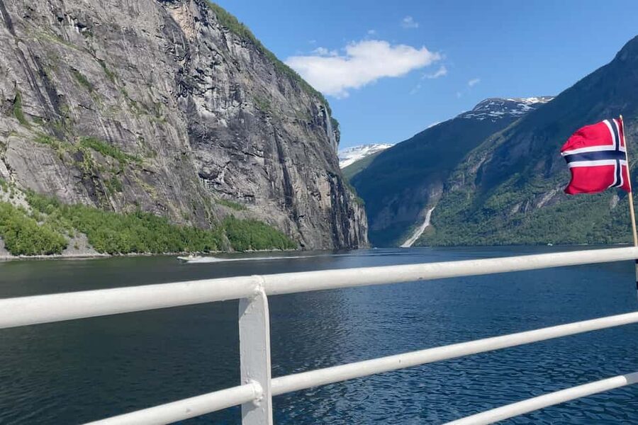 From Geiranger: Geiranger Fjord Tour with Stop in Hellesylt - Getting the Most From Photos and Weather: Simple Tips That Actually Help
