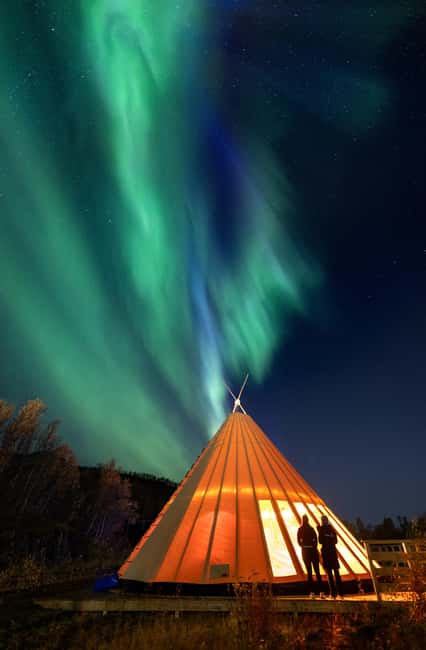 From Narvik: The Northern Lights Arctic Train Guided Tour - Katterat station at 373 meters: museum time, guided walking, and the bonfire wait
