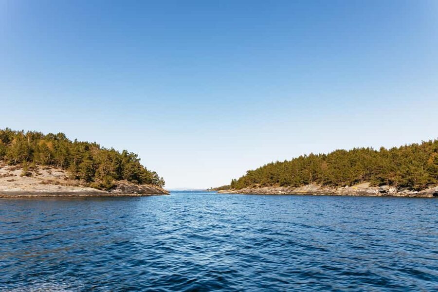 From Stavanger: Lysefjord Sightseeing RIB Boat Tour - Meeting at Strandkaien 37, and how to find the boat fast