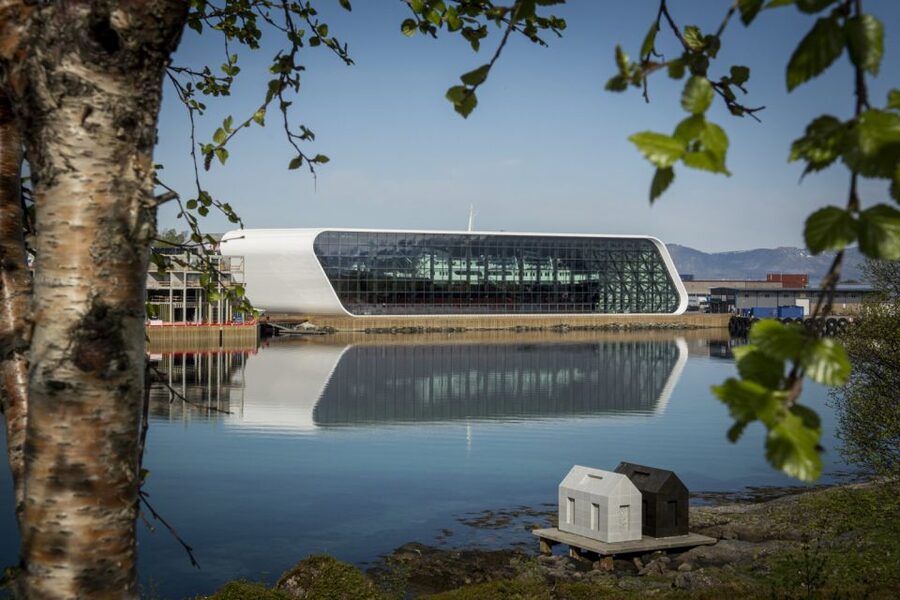 From Svolvær: Hurtigruten Cruise into Trollfjord - The Voice of Norway App: How the Stokmarknes Walk Works