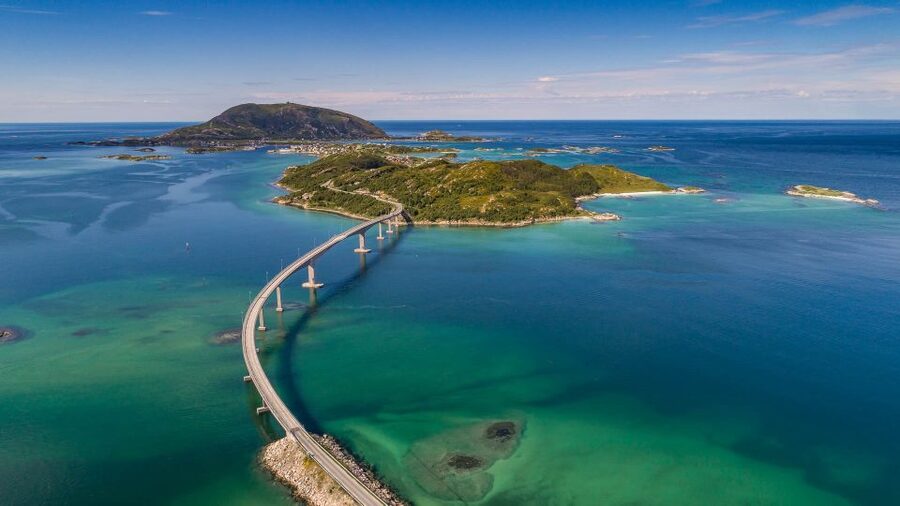 From Tromsø: Arctic Wildlife & Fjord Sightseeing Tour by Car - Why Kvaløya and Sommarøy are worth a half-day from Tromsø