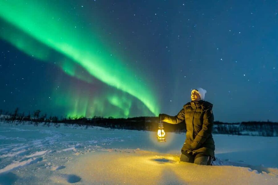 From Tromsø: Aurora Minibus Chase with Portrait and Hot Meal - Portrait Photos and Photo Help: Getting Results, Not Just Attempts