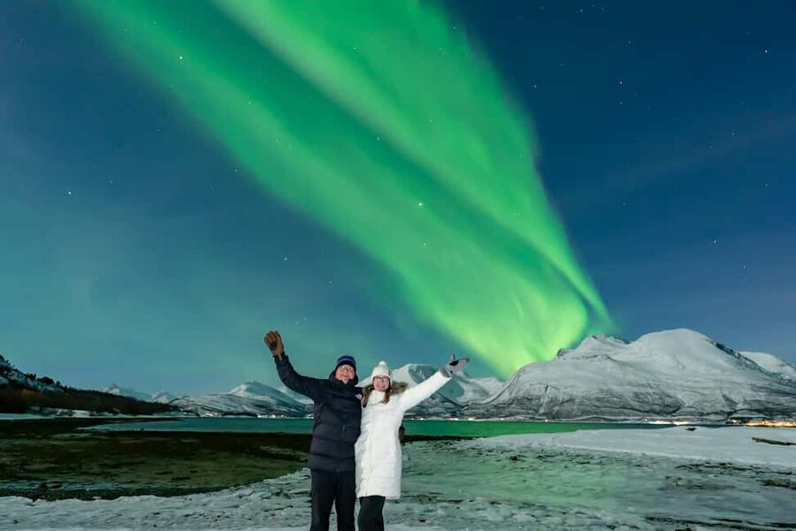 From Tromsø: Aurora Minibus Chase with Portrait and Hot Meal - The Small Details That Make It Feel Well Run