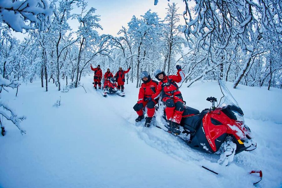 From Tromsø: Lyngen Alps Guided Snowmobile Tour - Safety and liability: how to avoid the stress points
