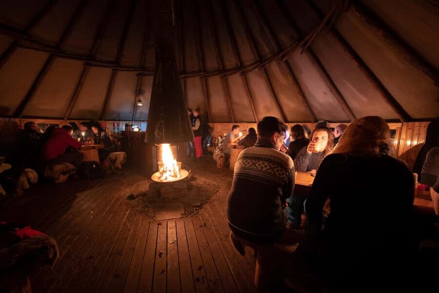 From Tromsø: Northern Lights Visit at Camp Tamok - Photography help that actually helps you get a shot