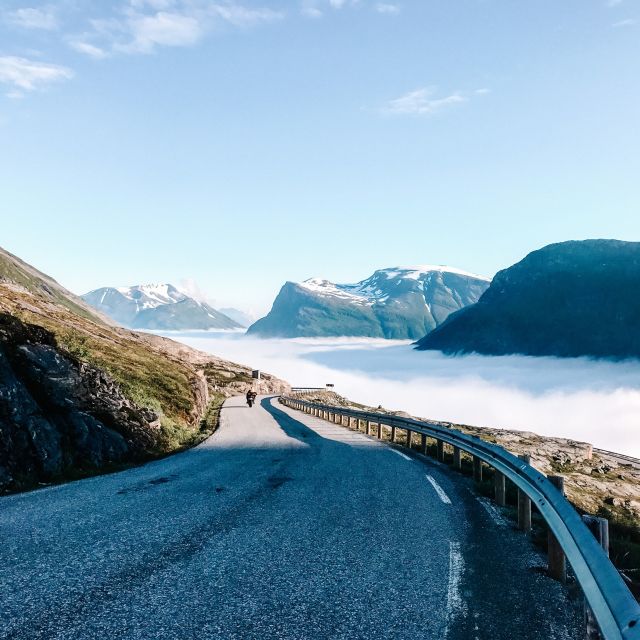 Geiranger: Dalsnibba, Flydalsjuvet, Eagle Bend & Fjords Tour - Eagle Bend and the Seven Sisters Waterfall From Above