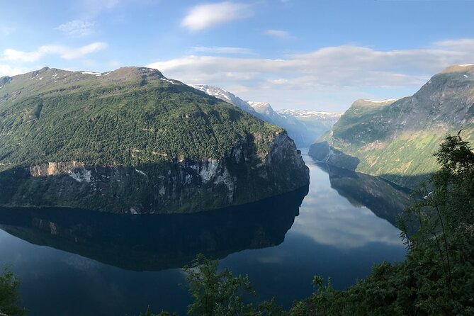 Geiranger: Excursions.no Geiranger Highlights - Audio Guide In Eight Languages, And How To Make Sure It Works