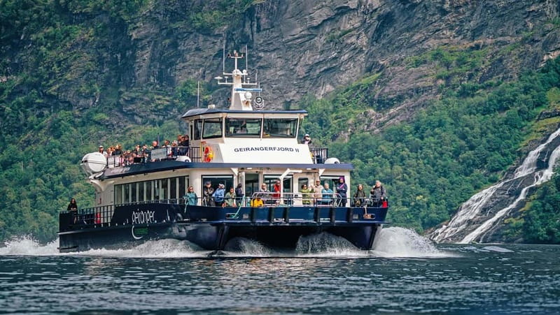 Geiranger: Fjord and Waterfalls Sightseeing Boat Trip - From the Hurtig pier to the best viewing spots