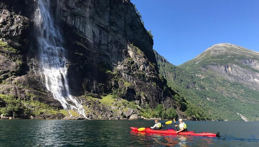 Geiranger: Kayak tour with guide - The Kayak Circuit Toward Seven Sisters Views