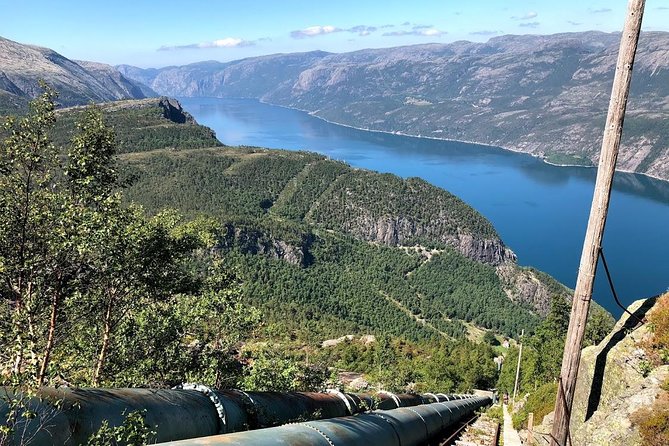 Guided hike to Florli 4,444 steps - From 4:45 am to the first view: what makes this day work