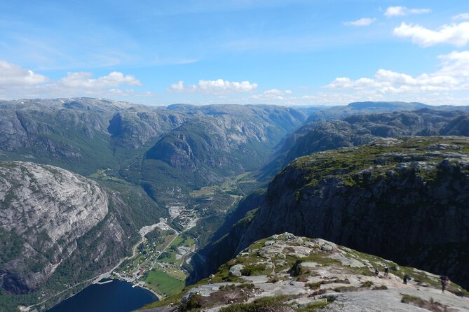 Guided hike to Kjerag and Kjeragbolten - Cultural Notes in the Quiet Parts of the Day