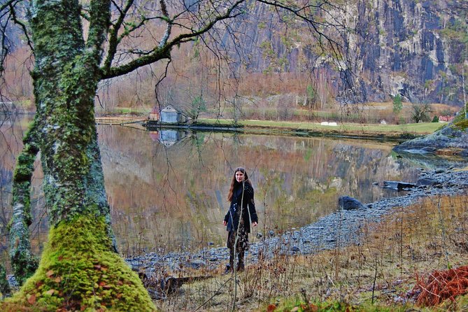 GUIDED TOUR: Secrets of the Fjords - the Osterfjord and Mo, 6.5 hours - Hesjedalsfossen: the iconic waterfall stop that still feels offbeat
