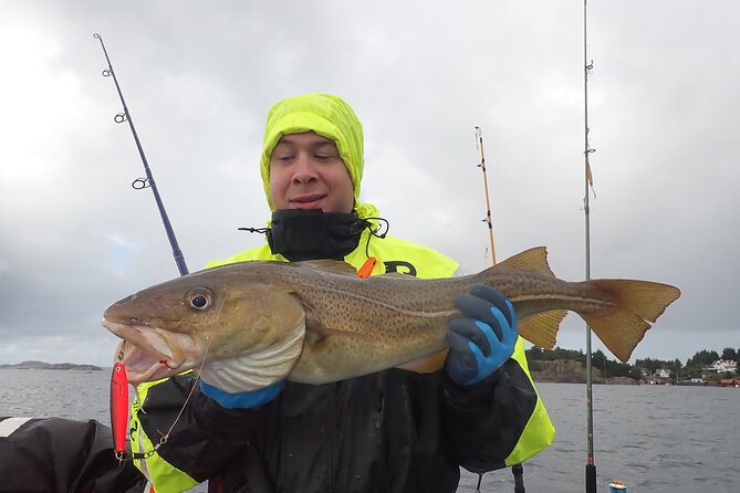 Half Day Fishing and Outdoor Cooking in Bergen - Pickup in Bergen to Syltøy: the ride, gear, and safety setup