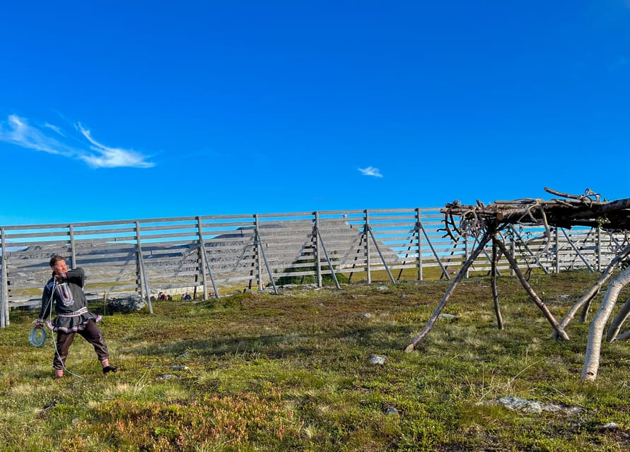 Hammerfest: Guided Tour - Meet Reindeer - Quick hits before you go