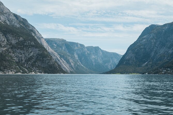 Hardangerfjord Ultimate RIB adventure from Ulvik - Simadalsfjorden: crystal-clear water with mountains pressing in