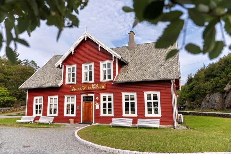 Haugesund: City Sightseeing Hop-On Hop-Off Bus Tour - Should you book the Haugesund hop-on hop-off bus tour?