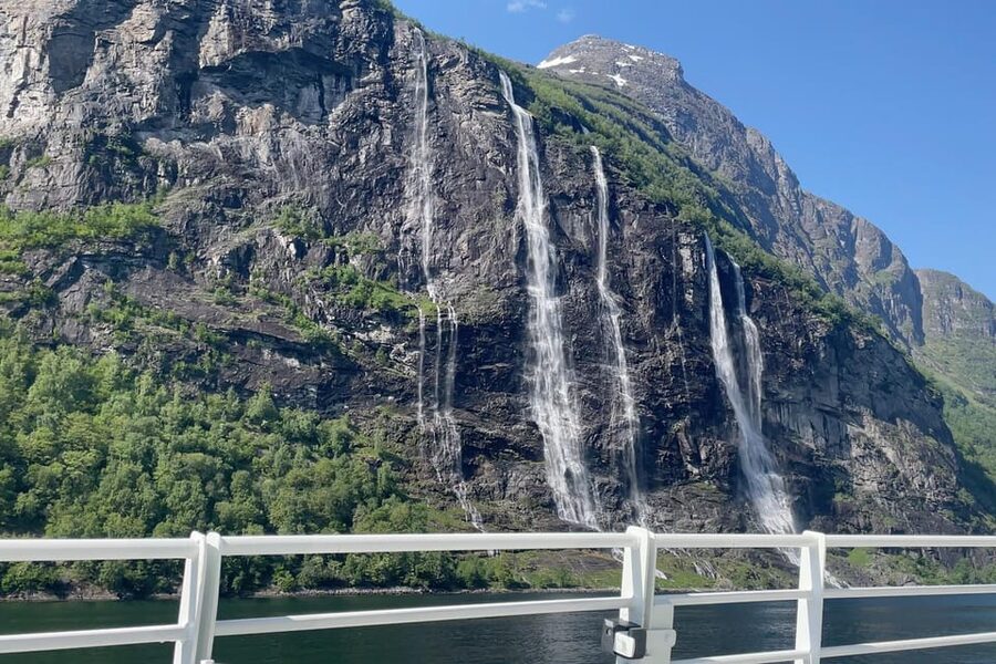 Hellesylt-Geiranger Sightseeing (one way ticket) - FAQ