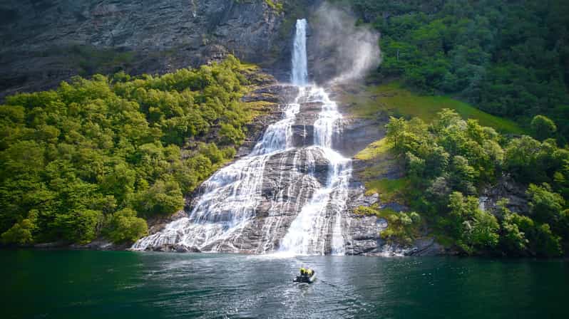 Hellesylt: Guided Geirangerfjord Boat Tour - Price value: is $88 for 75 minutes worth it?