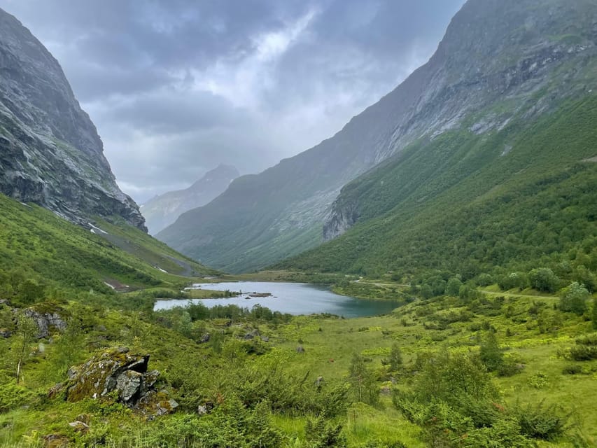 Hellesylt to Norangsdalen: Scenic E-Bike Tour - E-bike assistance: how much effort this really takes