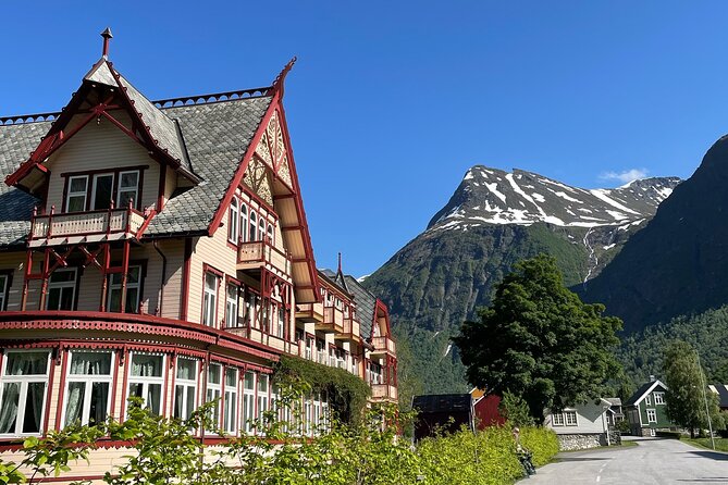 Hjørundfjord Fjord Tour Roundtrip from Ålesund - Where to start in Ålesund, and what that means for timing