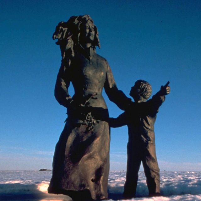 Honningsvåg: North Cape Winter Excursion with Entry Ticket - Riding the fjords and the Arctic coast: the views do the heavy lifting