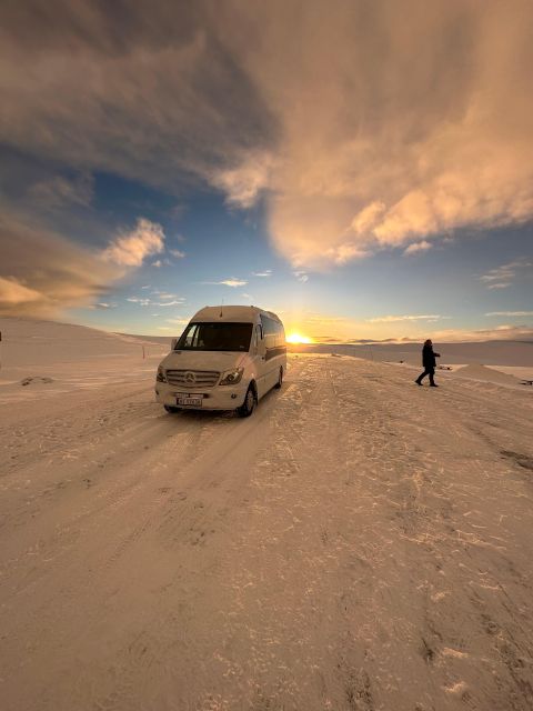 Honningsvåg: North Cape Winter Excursion with Entry Ticket - What else you can do in the Hall: museum rooms, post office, gift shop, chapel