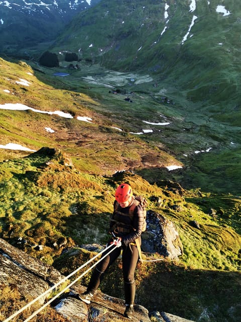 Lofoten: Full Day Combo tour, (kayaking and rappelling) - Rappelling down cliffs: safe guidance with real adrenaline