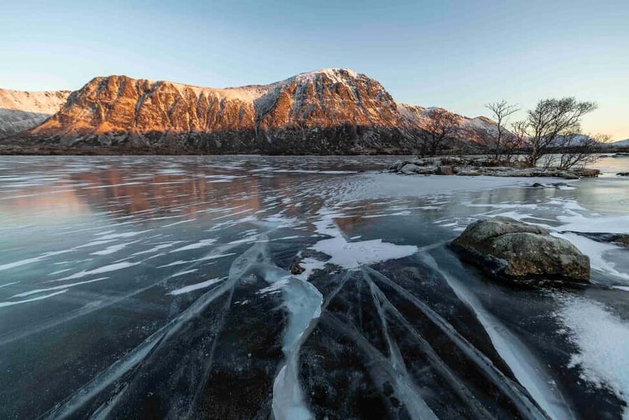 Lofoten: Half-Day Guided Tour with Photo Stops - Kabelvåg Church: a calm stop with big cultural meaning