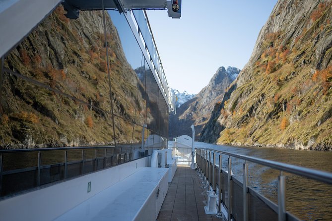 Lofoten Island: Silent Trollfjord Cruise from Svolvær - Practical logistics you should plan for in Svolvær
