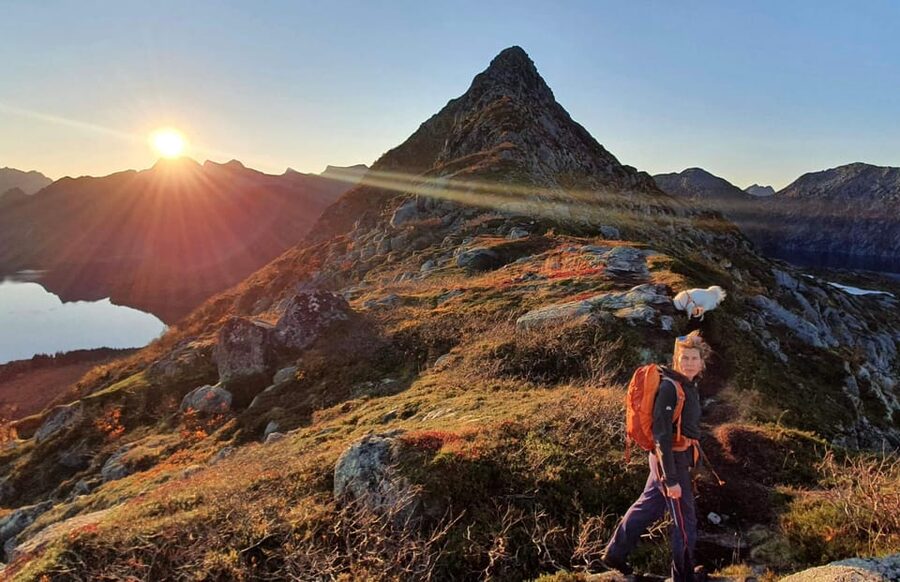 Lofoten Islands: Guided Hiking Into the Wilderness - Uphill - The uphill climb: what the 2.5 hours and 1.5 hours feel like