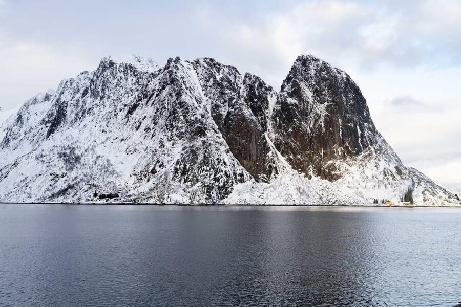 Lofoten: Reine, Hamnøy, and Skariskøya Photo Tour - From Svolvær Pickup to a Full Day Westbound on the E10