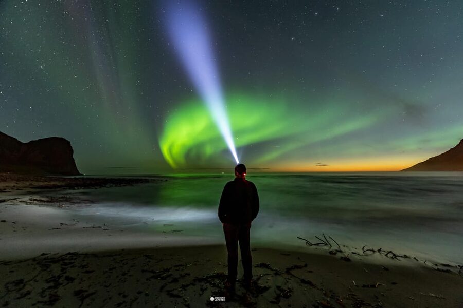 Lofoten: The Aurora Jæger – Northern Lights Hunt with Local - How Petter-style aurora hunting works when the weather turns