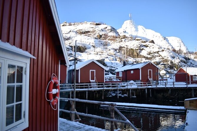Lofoten VIP PRIVATE tour from Svolvaer - Stop 6, Sakrisoya: the yellow cabins seafood break