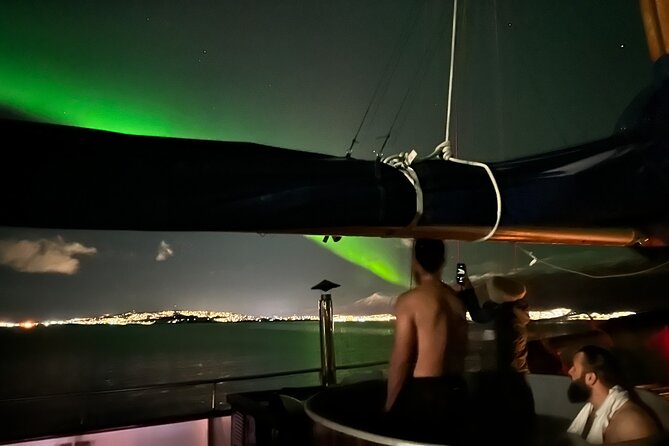 Luxury Northern Lights Yacht Cruise with Hot Tub from Tromsø - Inside the 4-Hour Plan: From Dock to Deck to Hot Tub
