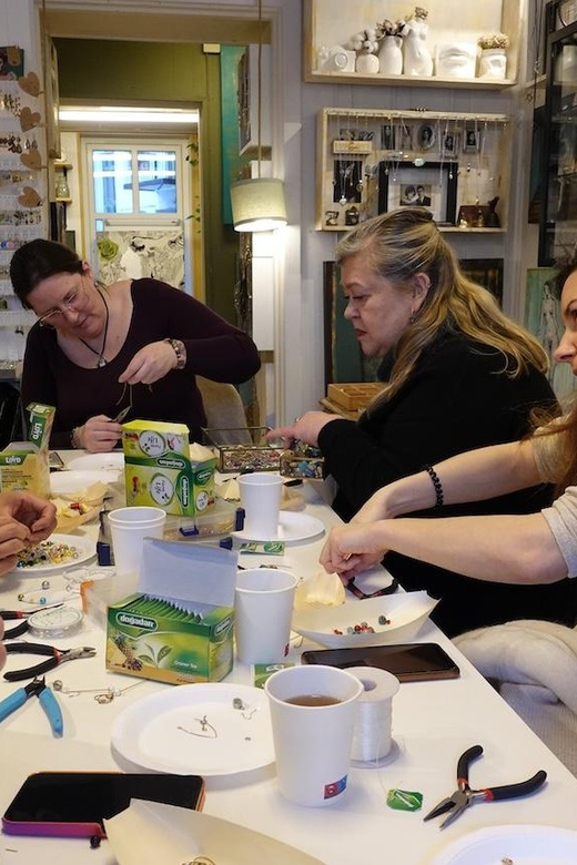Maral Kunst : Jewelry Bar Experience (Jewelry Making) - Key things to know before you go