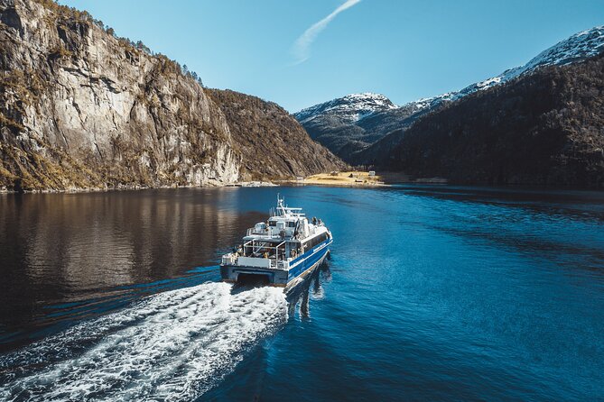 Mostraumen Fjord Cruise - the local operator - Mostraumen: Where the Fjord Feels Tight and Waterfalls Get Personal