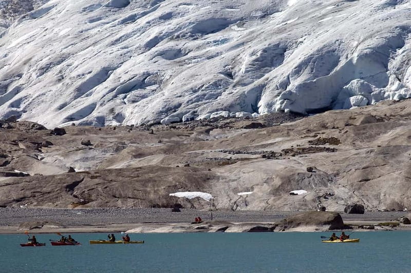 Nigards: Kayaking and Glacier Hike - What to bring: the clothing checklist that keeps the day enjoyable