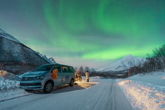 Northern Lights Hunt with The Green Adventure - photos included - Expect long waits, cold pauses, and limited toilets