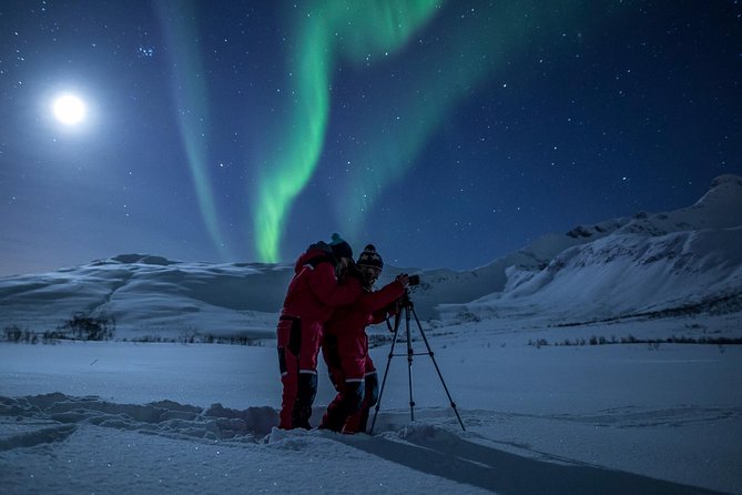 Northern Lights Tour from Tromsø - Thermal suits, boots, and campfire comfort you can feel