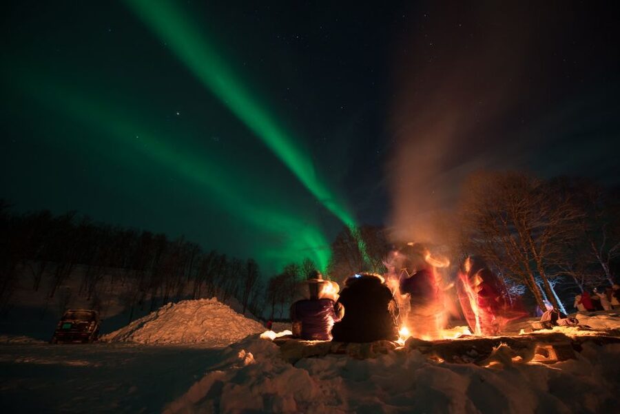 Northern lights Tromsø - small group tour with local guide - Price and value for a 6-hour Northern Lights hunt from Tromsø