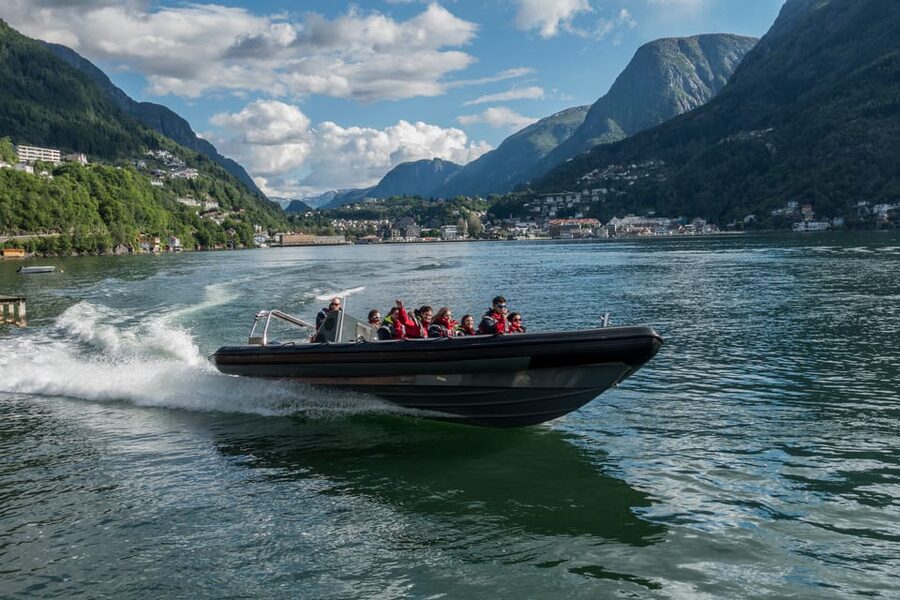 Odda: RIB Boat Tour on the Hardangerfjord - Where to meet, what the timing feels like, and how to prep