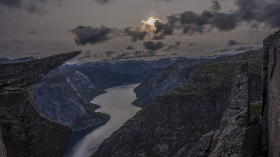 Odda: Trolltunga Via Ferrata, Sunset and Sunrise - Sunrise and breakfast, why the second morning is worth it
